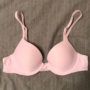 Victoria Secret’s PINK lightly lined bra